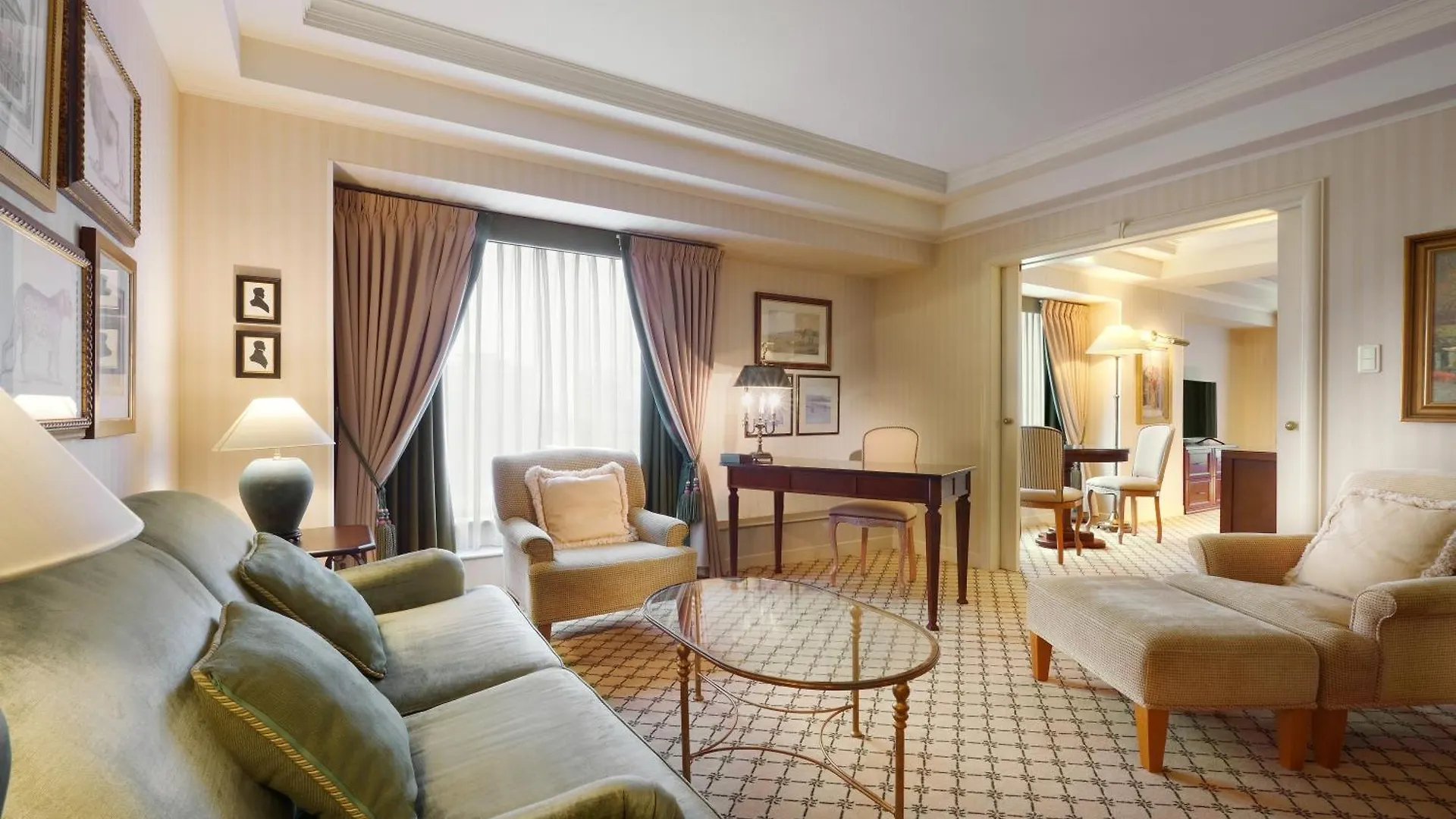 Nagoya Kanko Hotel